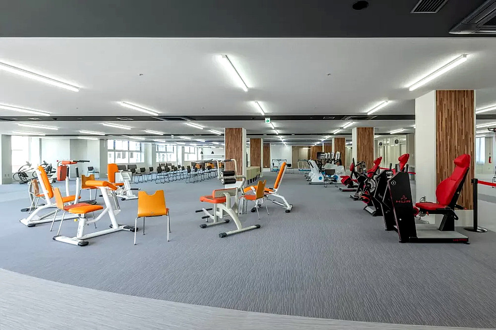 大型通所リハ施設「Harnes」