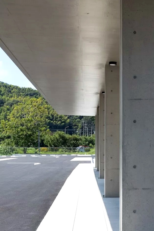 三ケ根クリニック竣工写真