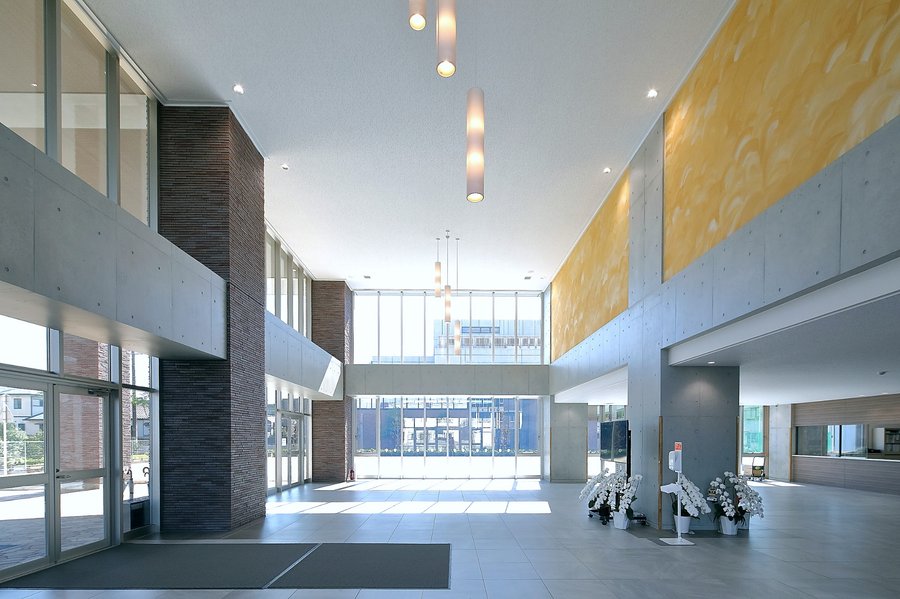 新1号館　1階　エントランスホール