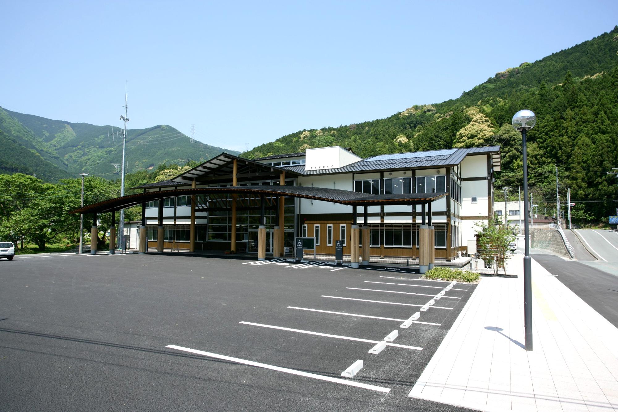 春野協働センター 外観1