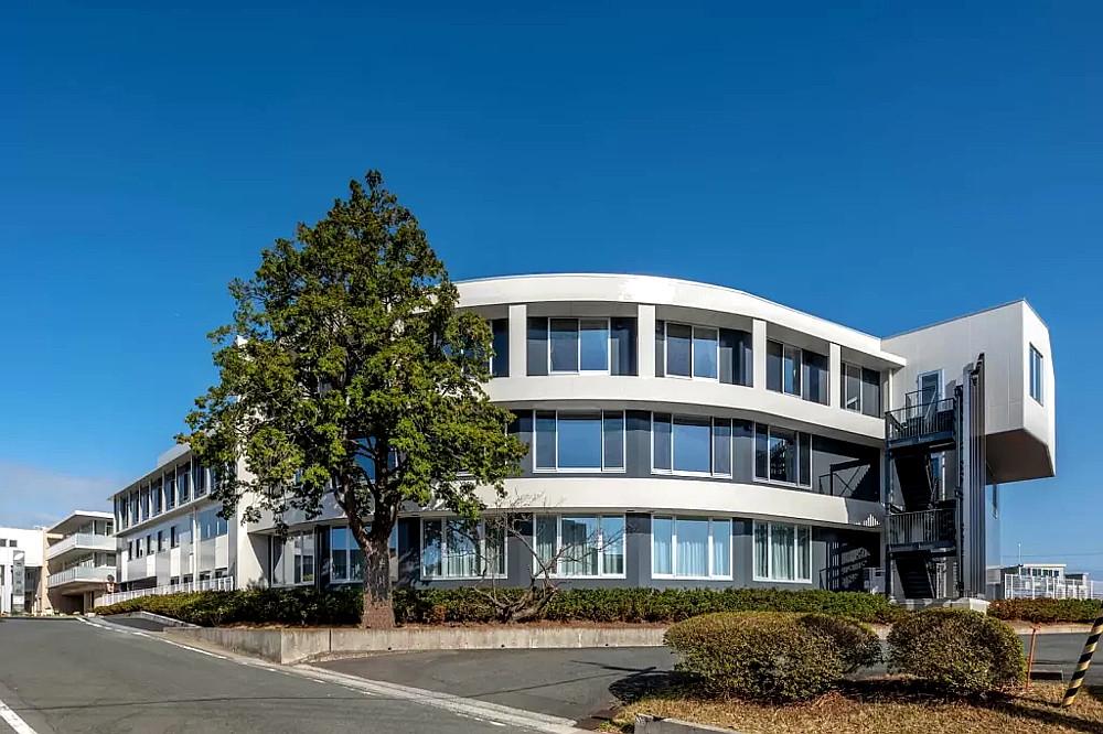 大型通所リハ施設「Harnes」竣工